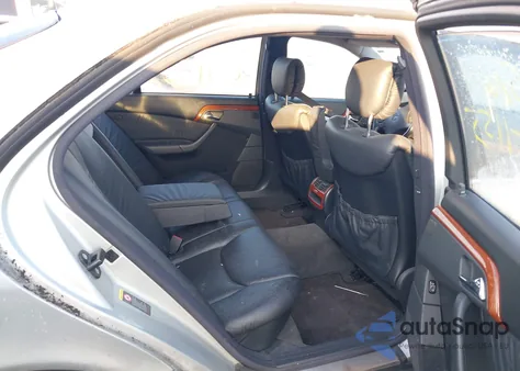 2002 Mercedes-Benz S 430 z USA, uszkodzony, nr VIN WDBNG70J72A238877